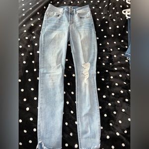 very cute LIGHT WASHED jeans!!